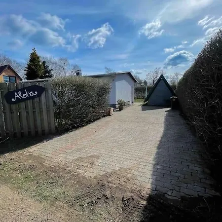 Ferienhaus Gemuetlicher Bungalow In Natur Strand Naehe