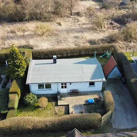 Gemuetlicher Bungalow In Natur Strand Naehe Ferienhaus