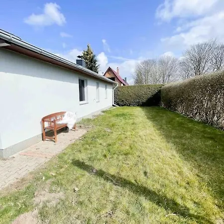 Ferienhaus Gemuetlicher Bungalow In Natur Strand Naehe Sundhagen-Niederhof